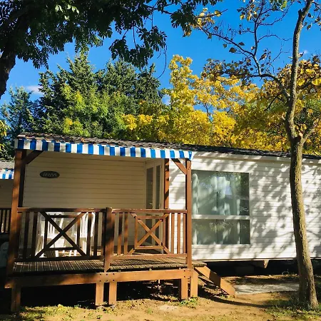 Camping Le Fou Du Roi 4*