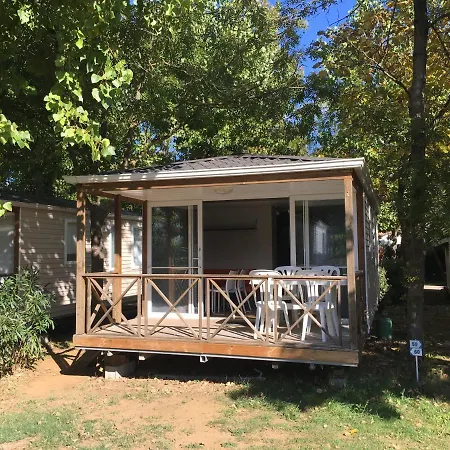 Le Fou Du Roi Camping